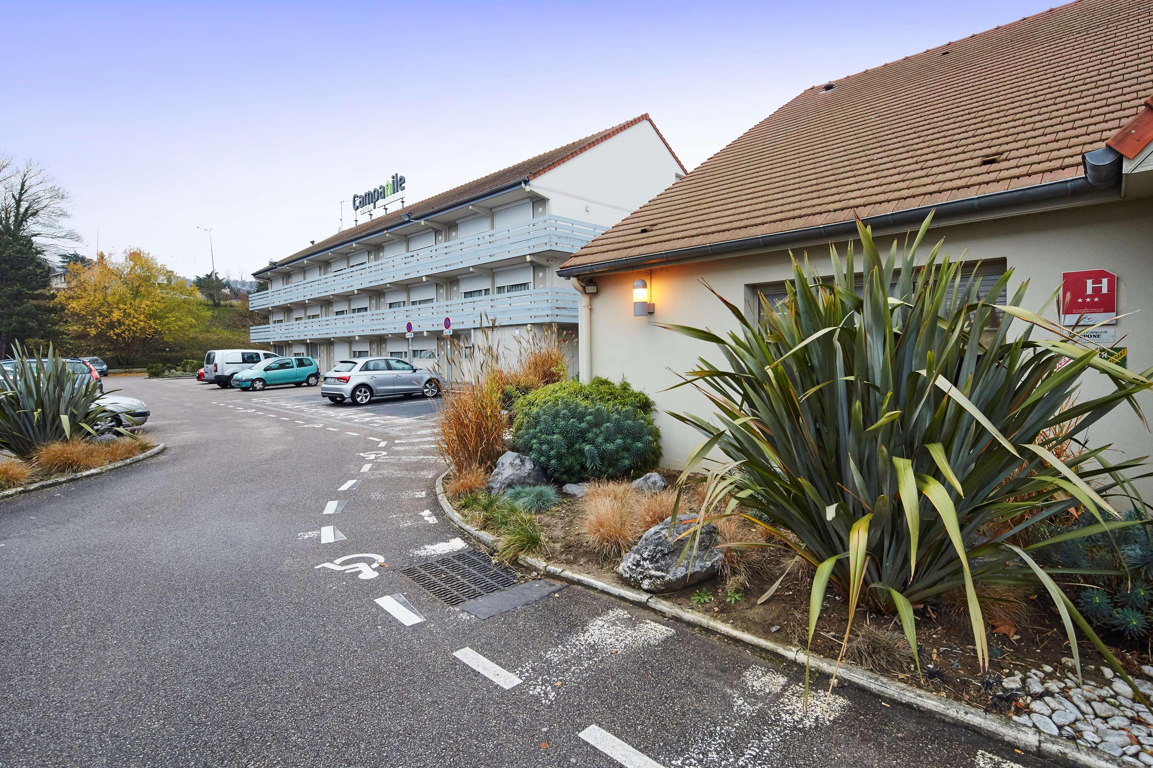 Campanile Epone Hotel Exterior photo